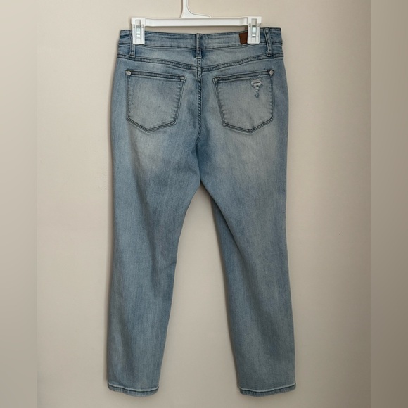 Judy Blue Boyfriend Fit Distressed Jeans Women’s Size 3/26 Light Wash JB8878 - Picture 2 of 6